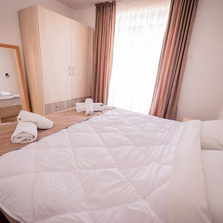 Guest House La Baja Ohrid Eksteriør billede